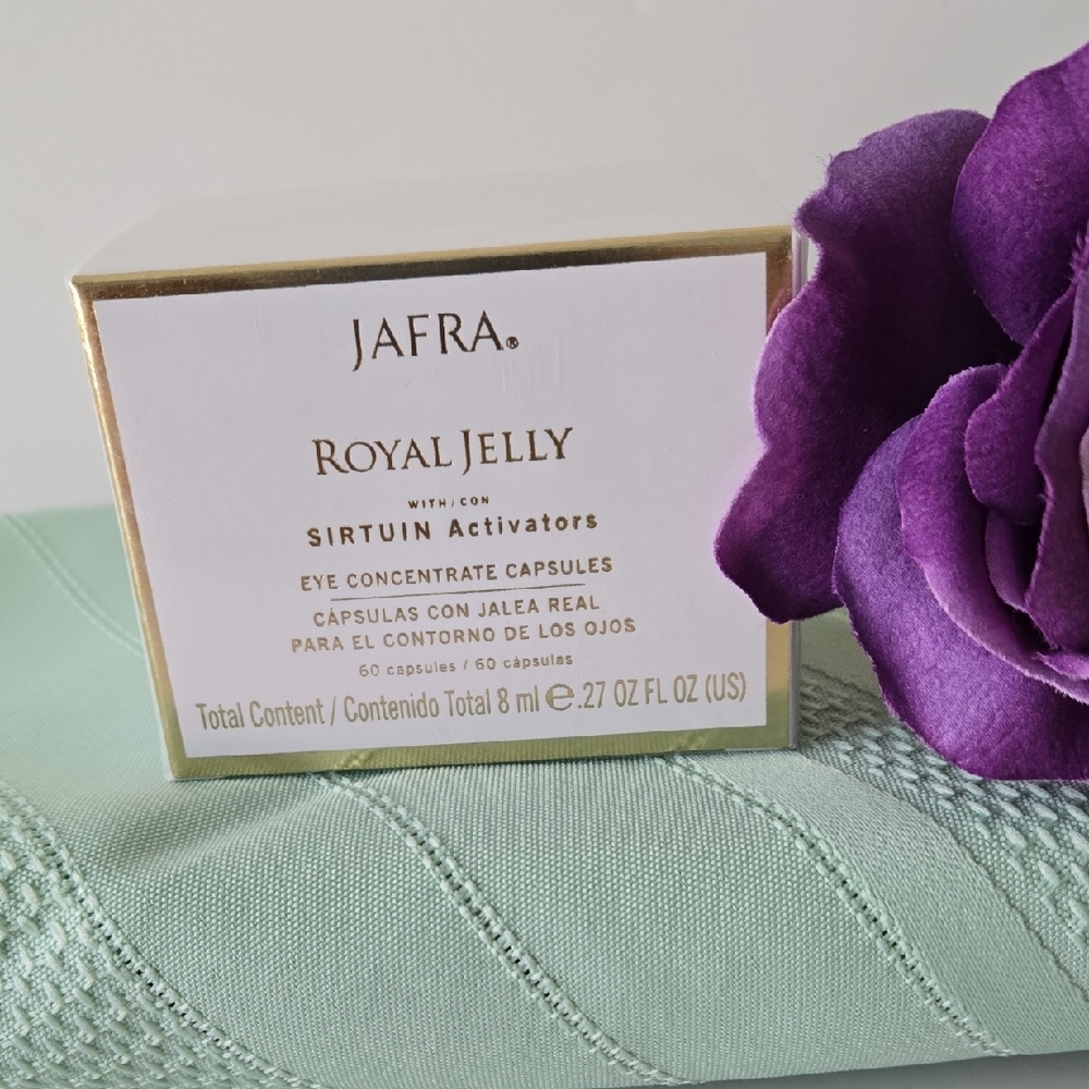 JAFRA Royal Jelly Eye Concentrate Capsules 60 Ct • Anti‑Aging • Discontinued NWT